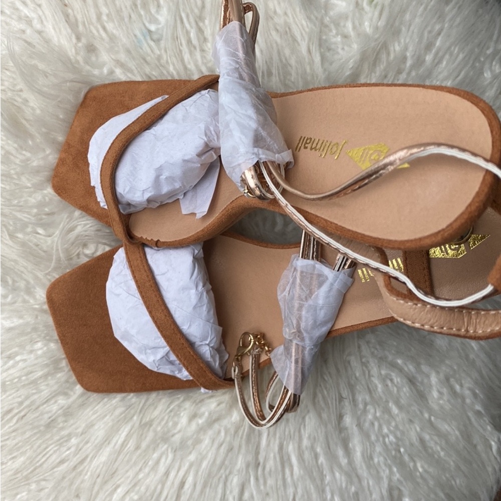 Cognac & Gold Heels - Picture 2 of 3